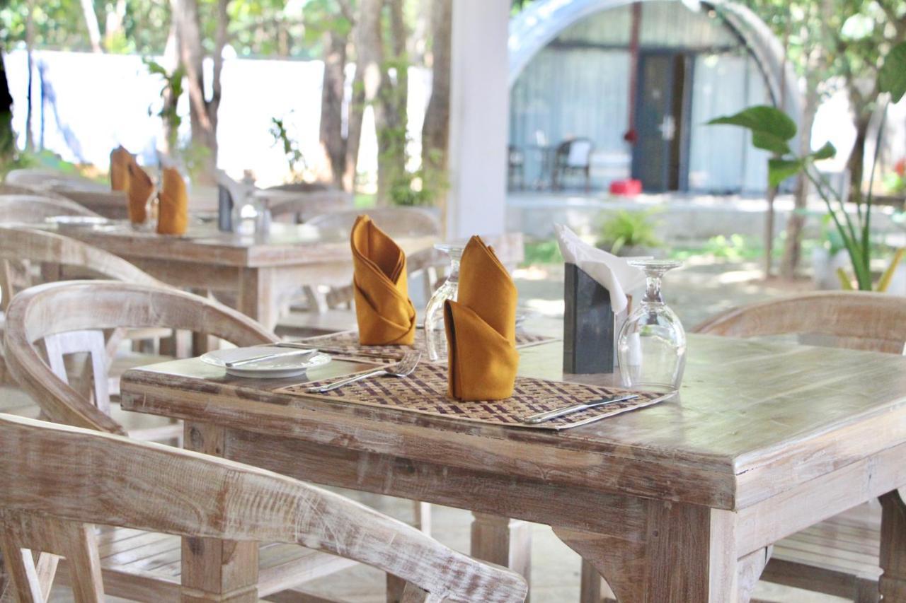 Nivadoo Resort Sigiriya Ngoại thất bức ảnh Restaurant