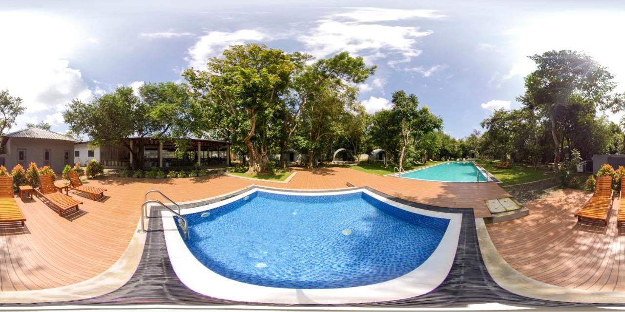 Nivadoo Resort Sigiriya Ngoại thất bức ảnh A 360° image of the swimming pool at the resort